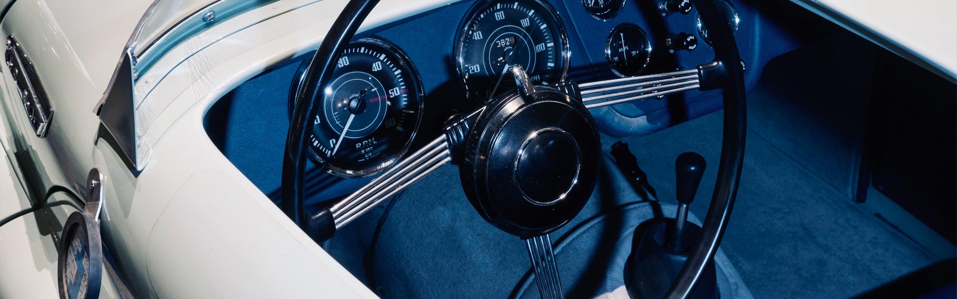Triumph – TR2 – Banner – 1