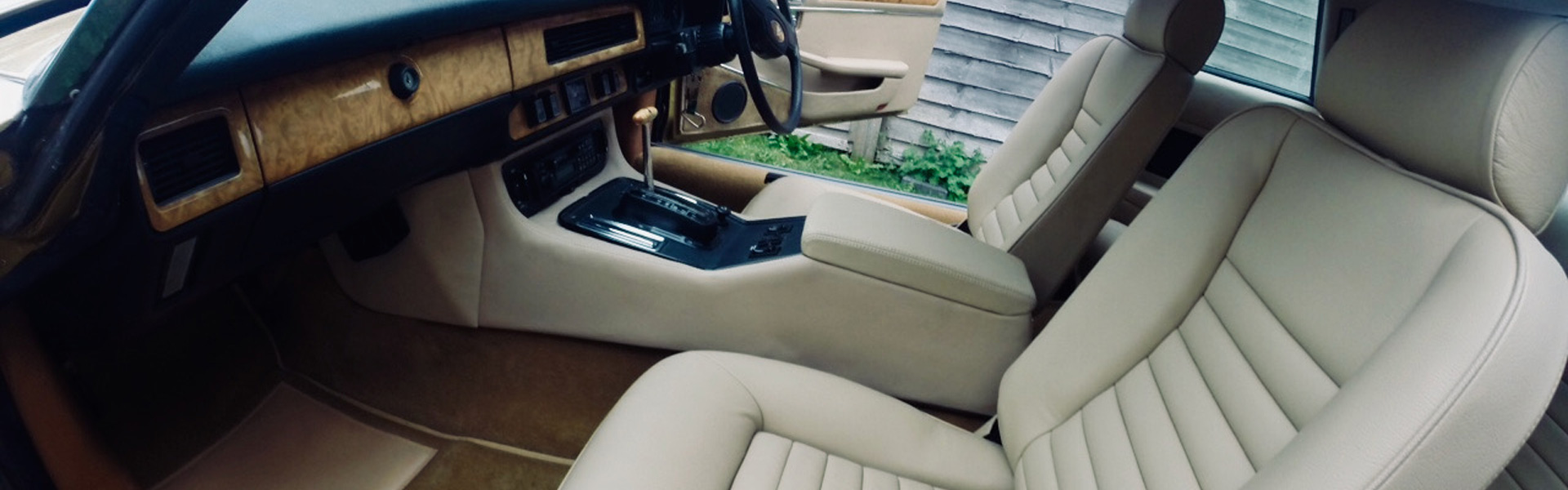 XJS – Banner – 1