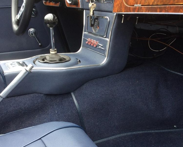 Austin Healey BJ8 trimmed with AH Blue Full Leather Panels, Seats and Centre Cushion Armrest with Dark Blue Karvel Carpet