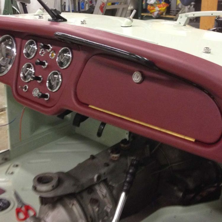 Triumph TR2 fitted with a Maroon Vinyl Dashboard Facia + Capping.