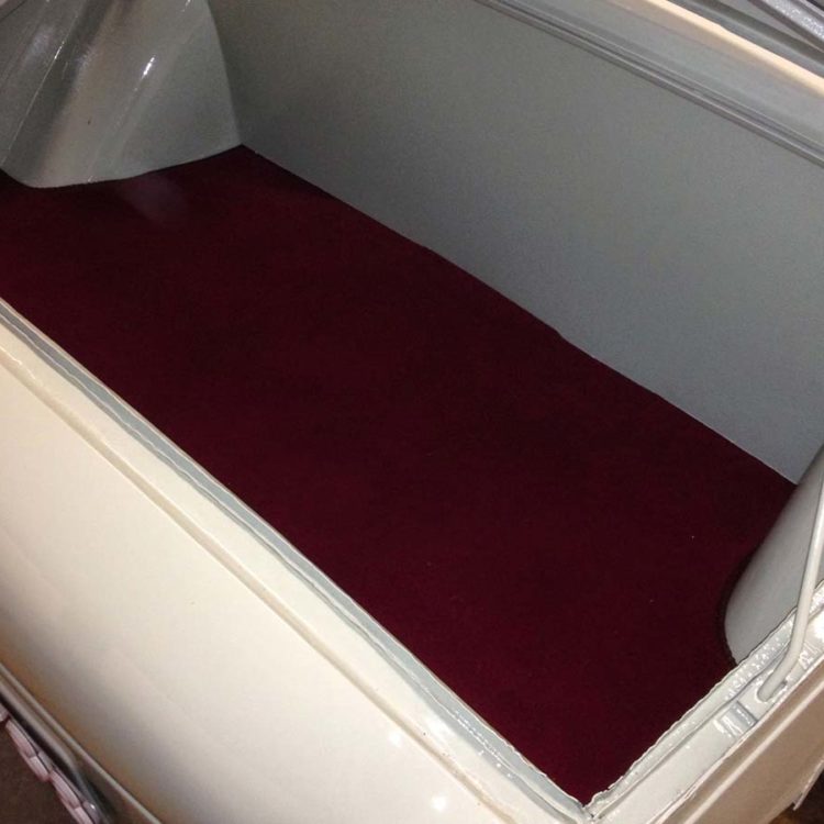 Triumph TR2 fitted with Maroon Wool Boot Trunk Mat.