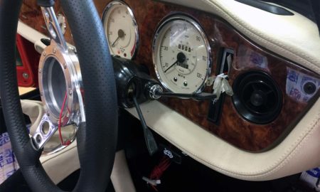Triumph TR5 / TR250 fitted with Parchment Leather Dash Top Crashroll and Lower Crashpads.