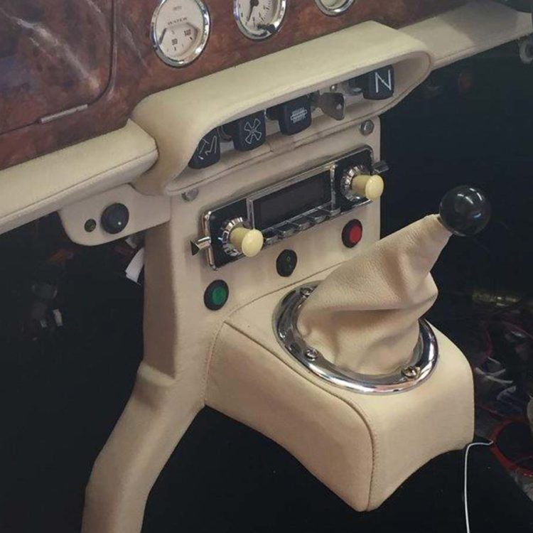 Triumph TR5 / TR250 fitted with Parchment Leather Lower Crashpads, Switch Plinth Cover, and Centre Console H Frame.