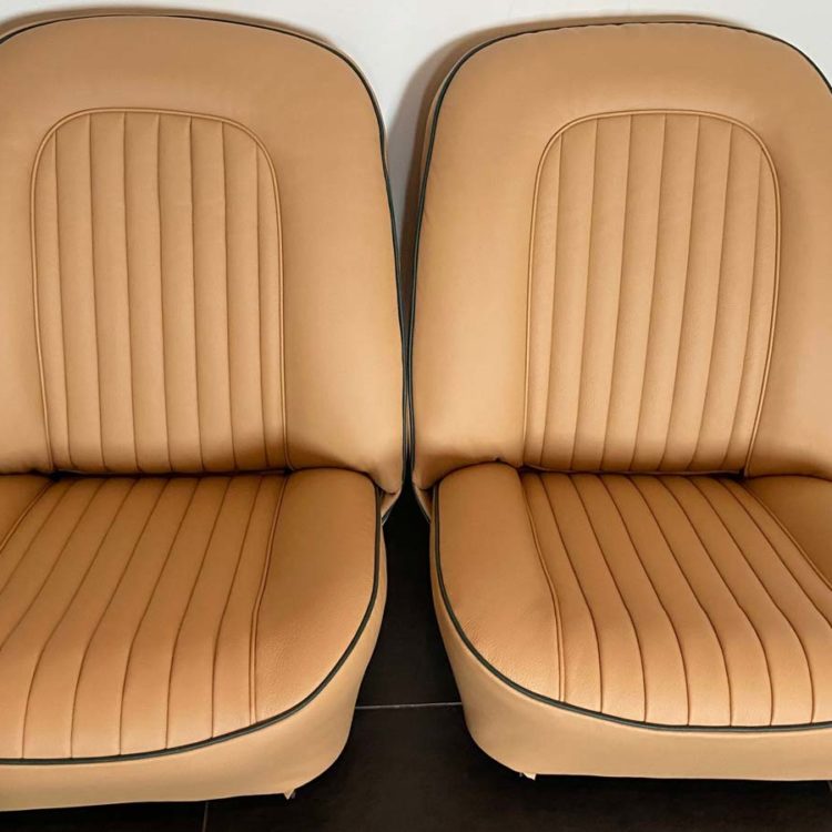 Triumph TR5 / TR250 Front Seats fully trimmed in Biscuit Light Tan Leather.