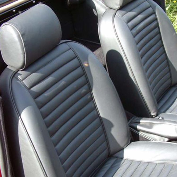 Triumph TR6 fitted with Black Leather Front Seats & Headrest Covers (CF/CR).
